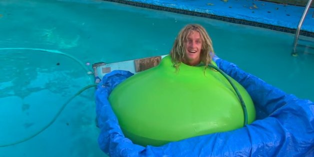Dieser Mann wäre fast in seiner Wasserbombe ertrunken