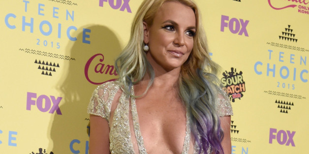 Britney Spears auf dem roten Teppich der Teen Choice Awards
