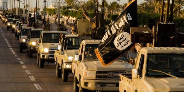 Une image de propagande de "Welayat Tarablos" en Février 2015 montrant un défilé à Syrte
