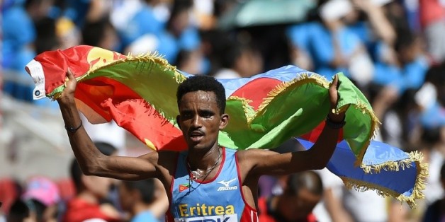 L'Erythréen Ghirmay Ghebreslassie remporte le marathon aux Mondiaux d'athlétisme à Pékin, le 22 août 2015