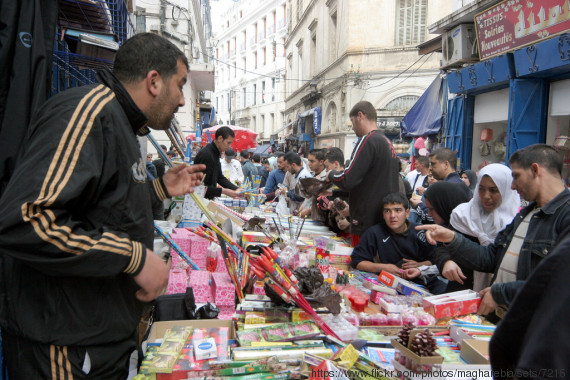 marché de pétards à alger
