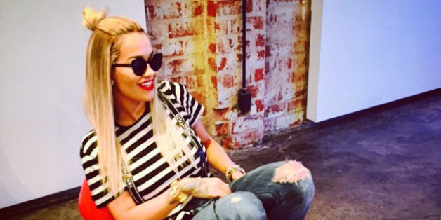 Rita Ora macht einen auf Aschenputtel. Ob der Prinz das hätte gelten lassen?