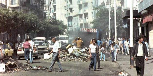 Les émeutes d'Octobre 1988 sont venues dans le sillage d'une chute brutale des recettes pétrolières (archives)