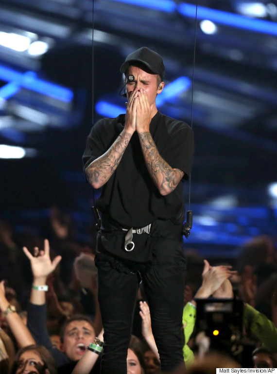 bieber vma outfit