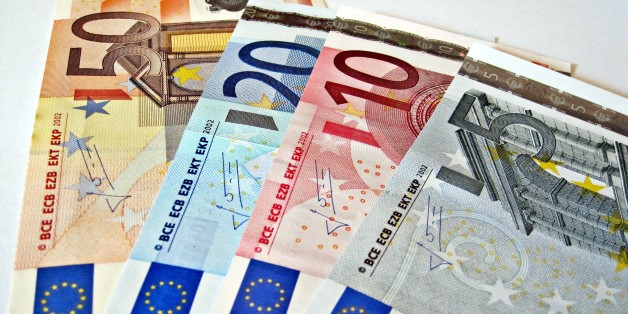 50 Euro Note
20 Euro Note
10 Euro Note
5 Euro Note
Like much of our work, we have put all these images in the public domain. Feel free to use them but please credit out site as the source if you do: <a href="http://TaxRebate.org.uk" rel="nofollow">TaxRebate.org.uk</a>