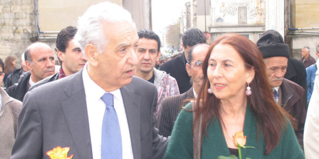 Hocine Aït Ahmed avec Annie Mecili, la veuve du militant du FFS assassinié