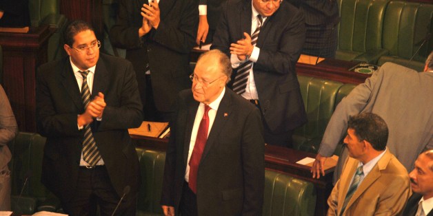 MBJ salué par les députés après l'annonce des résultats du vote pour le poste du président de l'ANC, en 2011