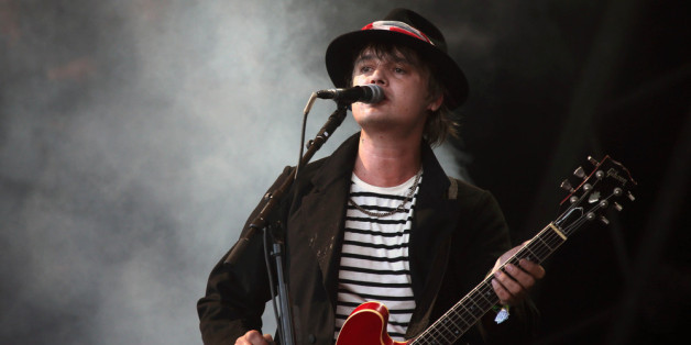 Pete Doherty bei einem Auftritt seiner Band The Libertines auf dem Glastonbury Festival 2015