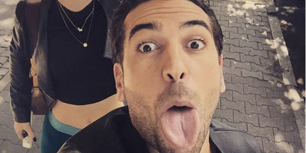 Dieses Selfie postete Elyas M'Barek bei Instagram und verriet, dass Lena und er gemeinsam ein Video drehen
