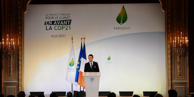 PARIS, FRANCE - SEPTEMBER 10: French Prime Minister, Manuel Valls speaks during the Conference prior the World Climate Summit at Elysee Palace on September 10, 2015 in Paris, France. The COP 21 will be held in Paris From Nov 30 to Dec 11, 2015 and will involve around 40,000 personnes with a representant of every countries to discuss climate changes. This will be the biggest Diplomatic event ever organised by France. (Photo by Aurelien Meunier/Getty Images)