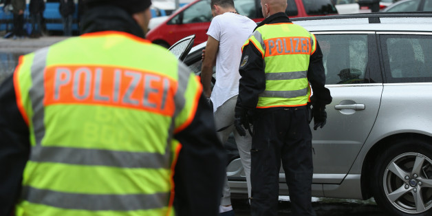 Mit Grenzkontrollen gegen Schlepper