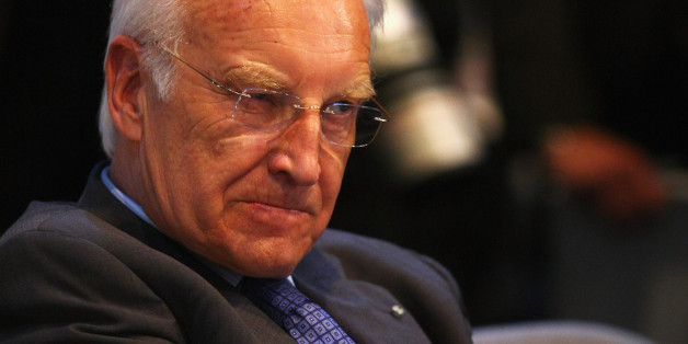 Edmund Stoiber macht Stunk gegen Merkel