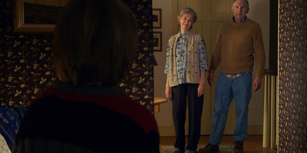 Sehen doch eigentlich gar nicht so unheimlich aus: Oma Doris (Deanna Dunagan) und Opa John (Peter McRobbie).