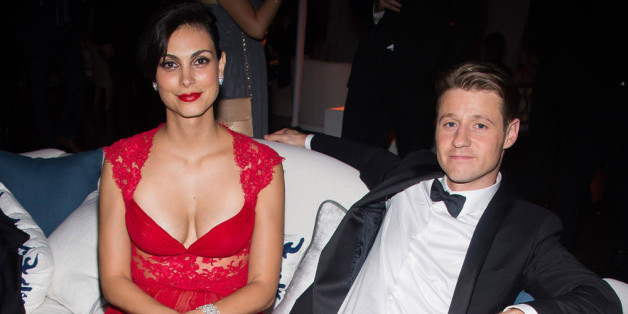 Morena Baccarin und Ben McKenzie bei den diesjährigen Emmy Awards
