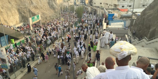 MECCA, SAUDI ARABIA - SEPTEMBER 26: Prospective pilgrims on their way to Jamarat to stone the devil as part of the annual Islamic Hajj pilgrimage during the third day of Eid Al Adha in Mecca, Saudi Arabia on September 26, 2015. (Photo by Ozkan Bilgin/Anadolu Agency/Getty Images)