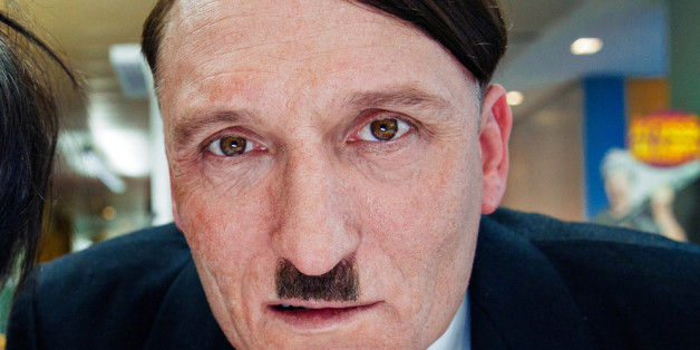 Oliver Masucci spielt in "Er ist wieder da" Adolf Hitler.