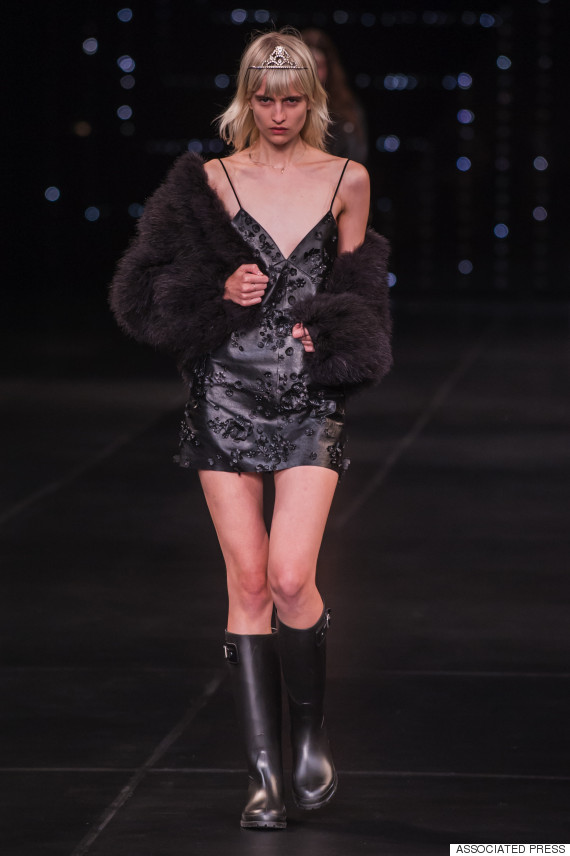 Paris Fashion Week: Saint Laurent Brings Back Courtney Love-Style 90s ...