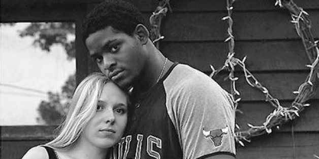 Des couples mixtes parlent de la discrimination qu'ils ont subie