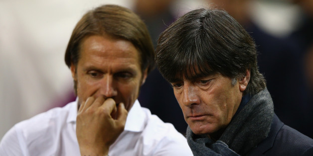 Joachim Löw beim Qualifikationsspiel gegen Irland