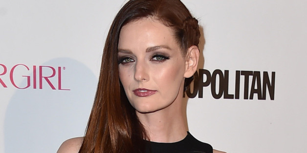 Lydia Hearst glänzt im Look des Tages.