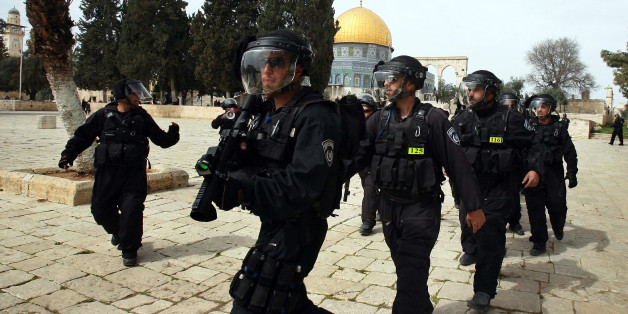 La police israélienne s'attaque à un jeune Palestinien agonisant