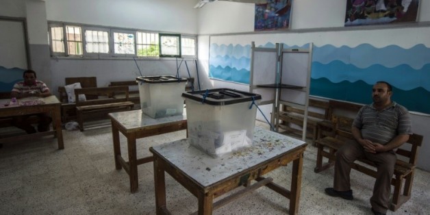 Un bureau de vote au Caire dans le district de Giza, le 19 octobre 2015
