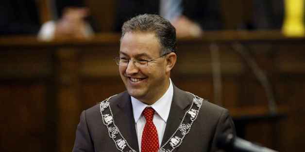 Rotterdam: Le maire d'origine marocaine de la ville vient en aide aux réfugiés