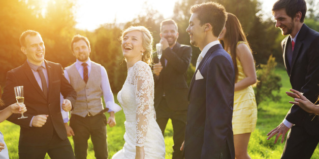 Soll er für ihre Hochzeit zahlen?