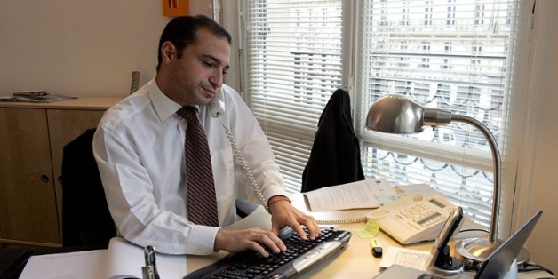 Thomas Fabiusle 10 février 2005 dans son bureau à Paris