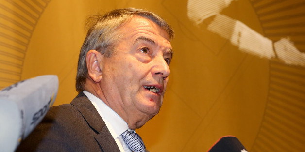 Niersbach will den Sommermärchen-Skandal erstmal aussitzen