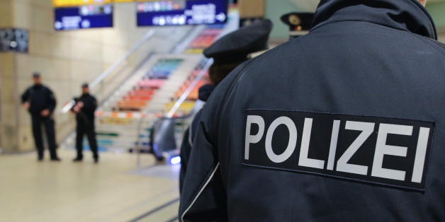 Polizisten in erhöhter Bereitschaft.