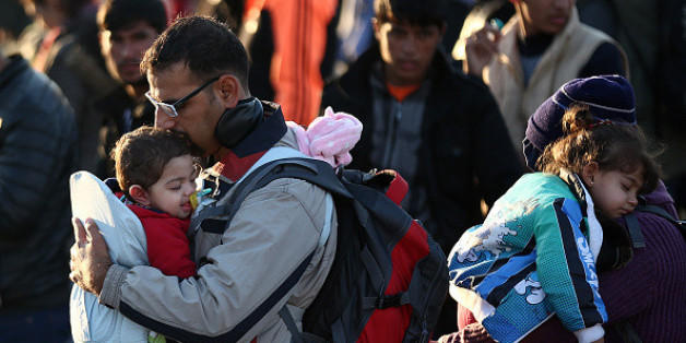 Sie sah, wie Flüchtlinge verzweifelt ihre Babys hielten. Und beschloss, etwas zu tun