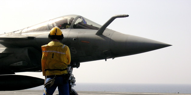Rafale sur le pont d'envol du porte avions Charles de Gaulle
