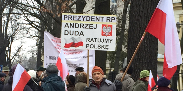 In Polen gehen Demokratie-Hüter auf die Straße - gegen die Regierung.