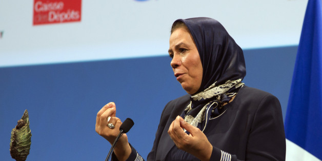 La mère d'une victime de Mohammend Merah huée à l'Assemblée à cause de son foulard