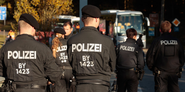 Bundespolizisten an der Grenze zu Österreich