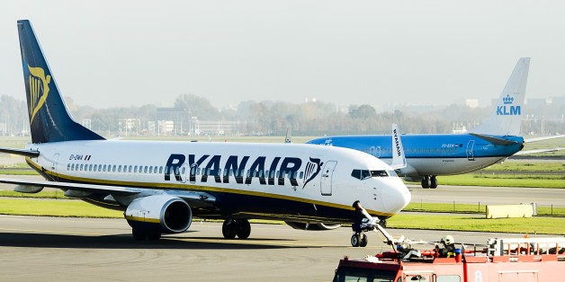 A Ryanair plane arrives at Schiphol Airport in Amsterdam, The Netherlands, on October 27, 2015. Irish low-cost airline Ryanair starts a connection between Amsterdam and Dublin. Schiphol is the 194th airport in the network of Ryanair. AFP PHOTO / ANP / REMKO DE WAAL == NETHERLANDS OUT == (Photo credit should read REMKO DE WAAL/AFP/Getty Images)