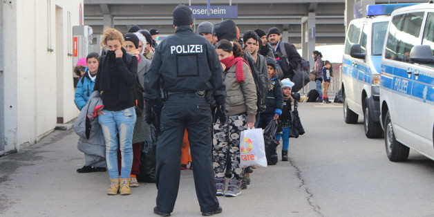 Im Schnitt werden in Rosenheim 2000 Flüchtlinge von der Bundespolizei registriert. Mehr geht nicht!