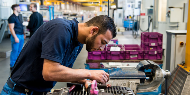 Dax-Unternehmen stellen anders als Handwerksbetriebe fast keine Flüchtlinge an.