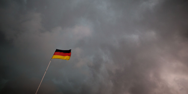 Die meisten Deutschen blickt eher mit Furcht als mit Zuversicht auf das Jahr 2016, so eine Erhebung.
