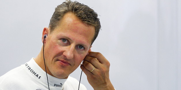 Michael Schumacher beendete seine Formel-1-Karriere bei Mercedes. Im Winter 2014 verunglückte er im Ski-Urlaub schwer.