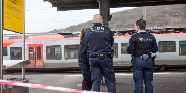Kurz vor Heiligabend: 27-Jähriger ersticht Polizisten bei Fahrkartenkontrolle