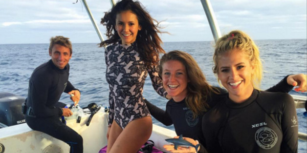 Nina Dobrev ist glücklich nach ihrem Unterwasser-Abenteuer auf Hawaii