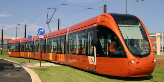 Un "tram-bus" à Marrakech pour désengorger le trafic.