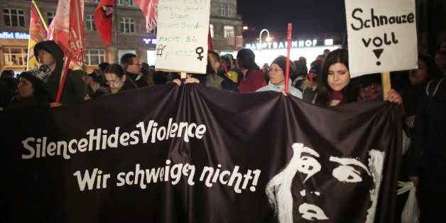 Die Demo gegen Gewalt an Frauen in Köln verlief am Dienstag friedlich.