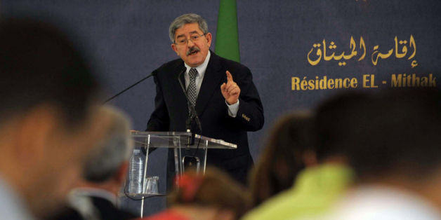 Ahmed Ouyahia présente le projet de révision constitutionnelle, le 5 janvier 2016