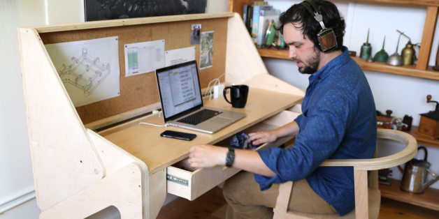 Un bureau qui à la fin de la journée se transforme en bar