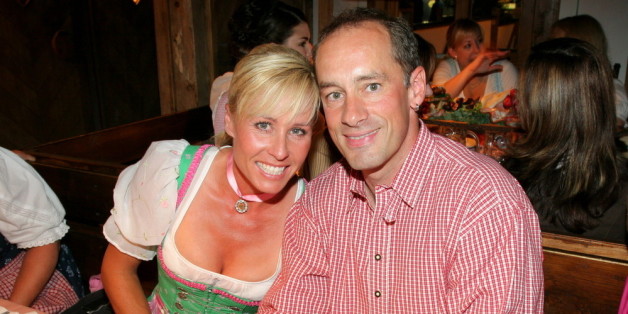 Sonja Zietlow gemeinsam mit ihrem Ehemann Jens Oliver Haas auf dem Münchner Oktoberfest