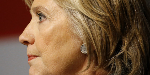 Democratic presidential candidate Hillary Clinton pauses as she speaks at a campaign event at Iowa State University in Ames, Iowa, Tuesday, Jan. 12, 2016. (AP Photo/Patrick Semansky)