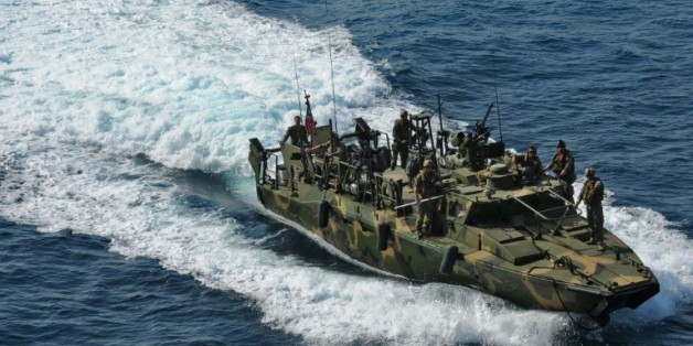 Photo fournie le 12 janvier 2016 par la marine américaine d'un bateau semblable à celui intercepté par l'Iran dans ses eaux territoriales